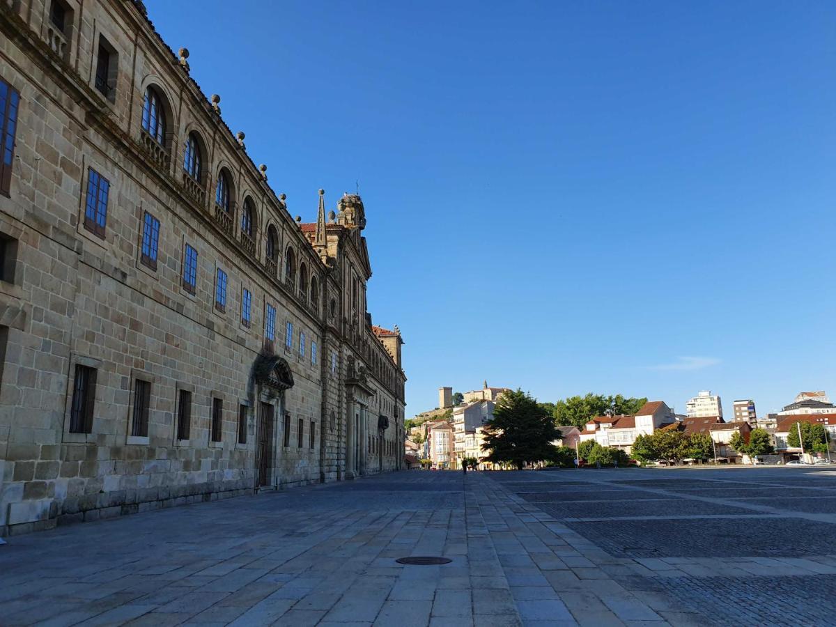 Acogedor apartamento en el centro de Monforte Monforte De Lemos Exterior foto